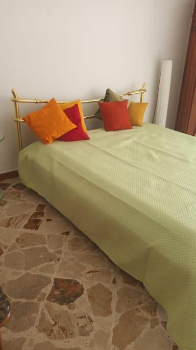 Dolce Sicily A 2Km Dal Centro Apartman Palermo Kültér fotó