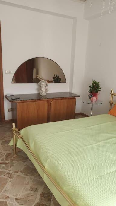 Dolce Sicily A 2Km Dal Centro Apartman Palermo Kültér fotó