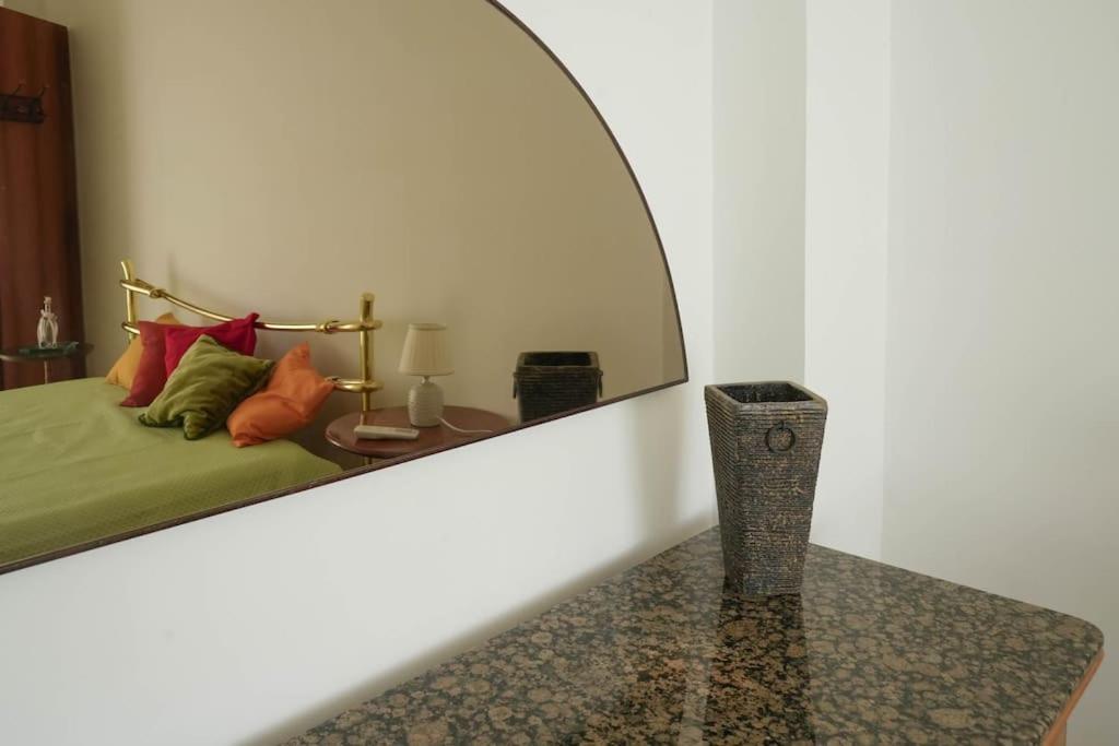Dolce Sicily A 2Km Dal Centro Apartman Palermo Kültér fotó